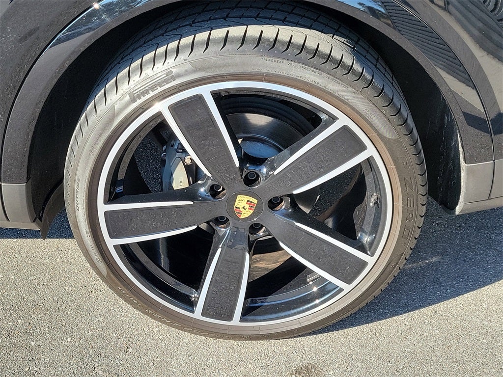 2023 Porsche Cayenne S Platinum Edition