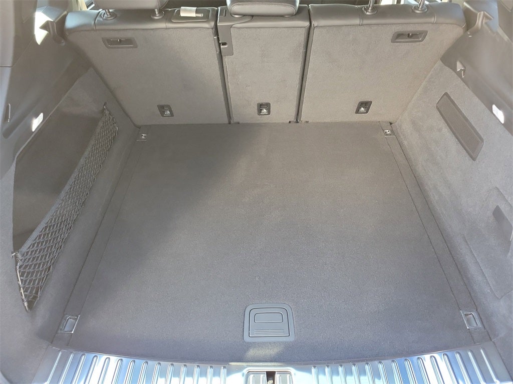 2023 Porsche Cayenne S Platinum Edition