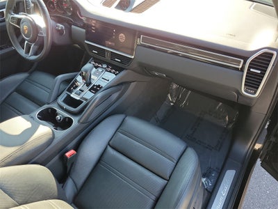 2023 Porsche Cayenne S Platinum Edition