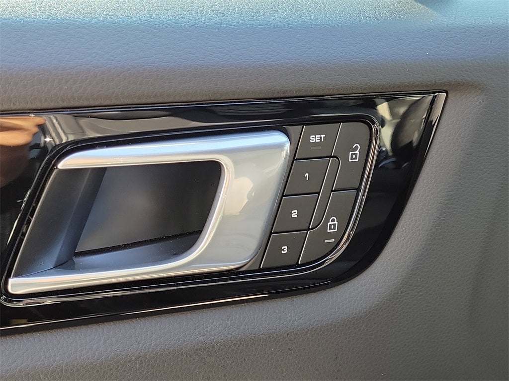 2023 Porsche Cayenne S Platinum Edition