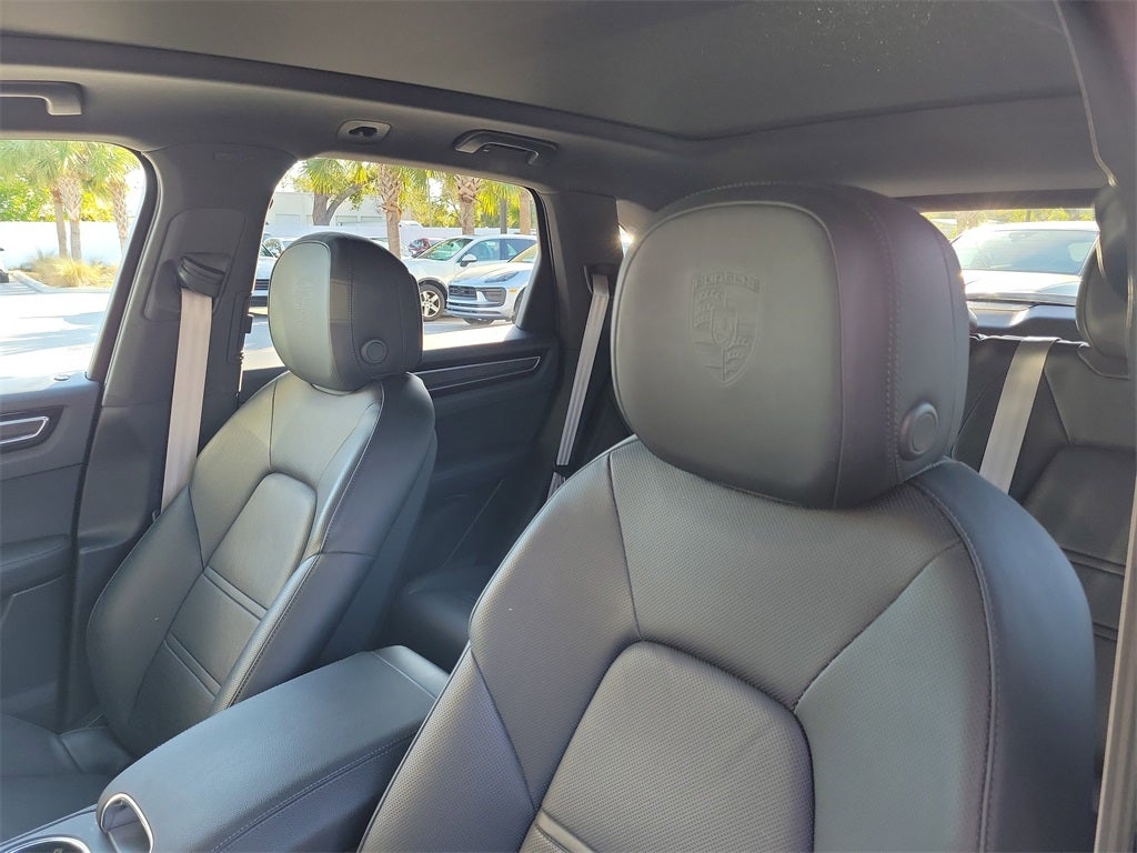 2023 Porsche Cayenne S Platinum Edition