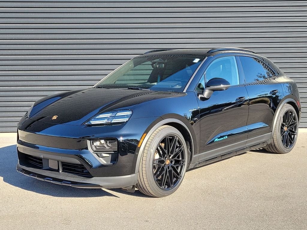 2026 Porsche Macan Electric 4S