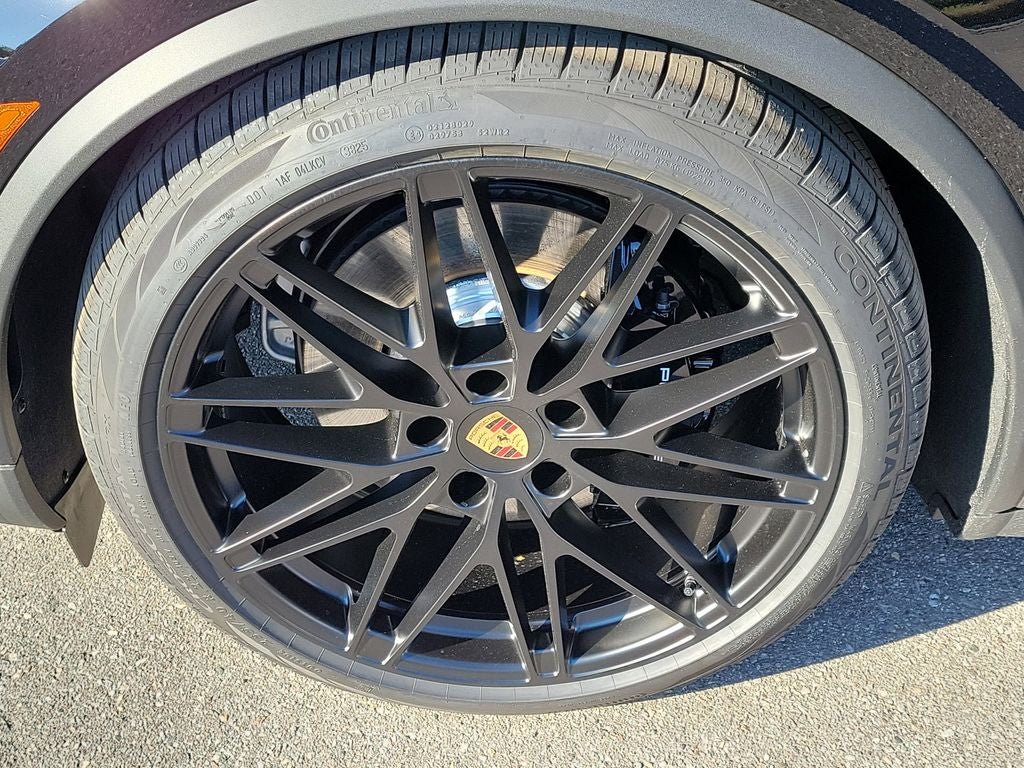 2026 Porsche Macan Electric 4S