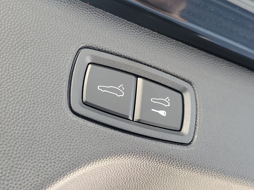 2026 Porsche Macan Electric 4S