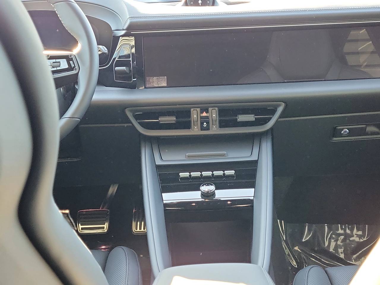 2026 Porsche Macan Electric 4S