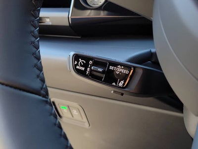 2026 Porsche Macan Electric 4S