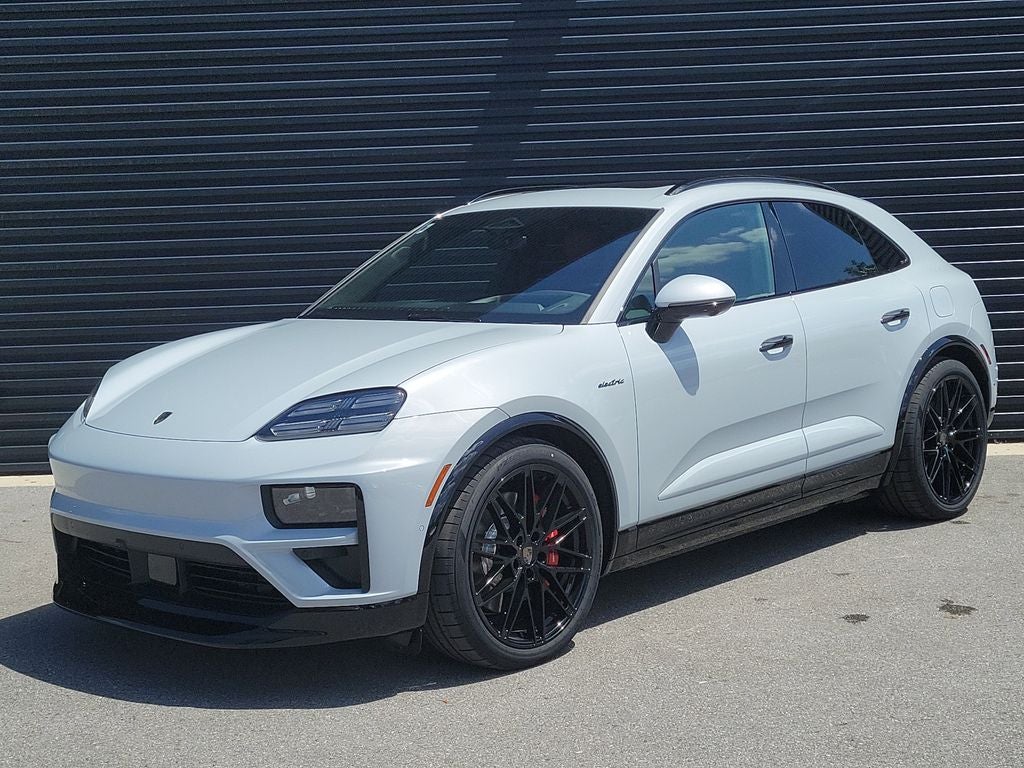 2026 Porsche Macan Turbo Electric