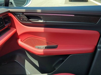 2026 Porsche Macan Turbo Electric