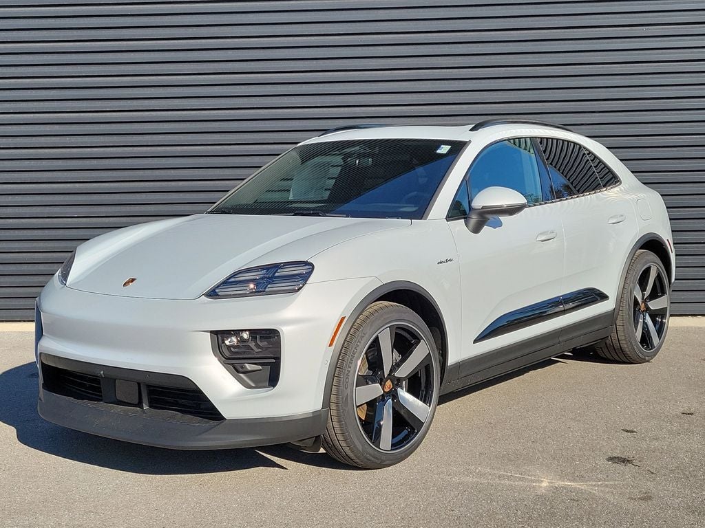 2026 Porsche Macan Electric Base