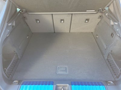 2026 Porsche Macan Electric Base