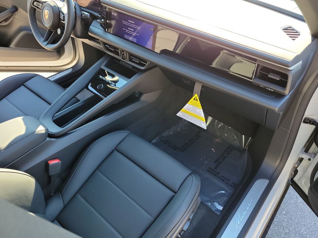 2026 Porsche Macan Electric Base