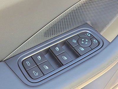 2026 Porsche Macan Electric Base