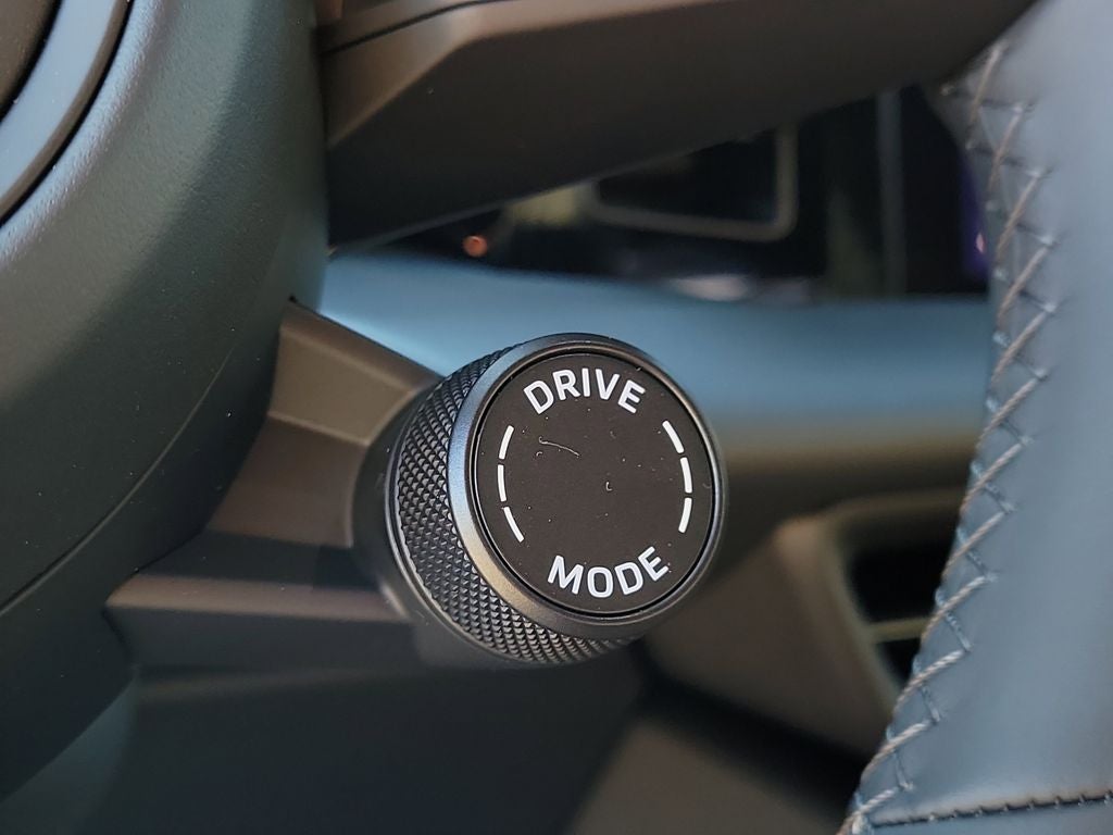 2026 Porsche Macan Electric Base