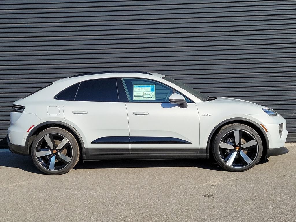 2026 Porsche Macan Electric Base