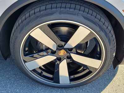 2026 Porsche Macan Electric Base