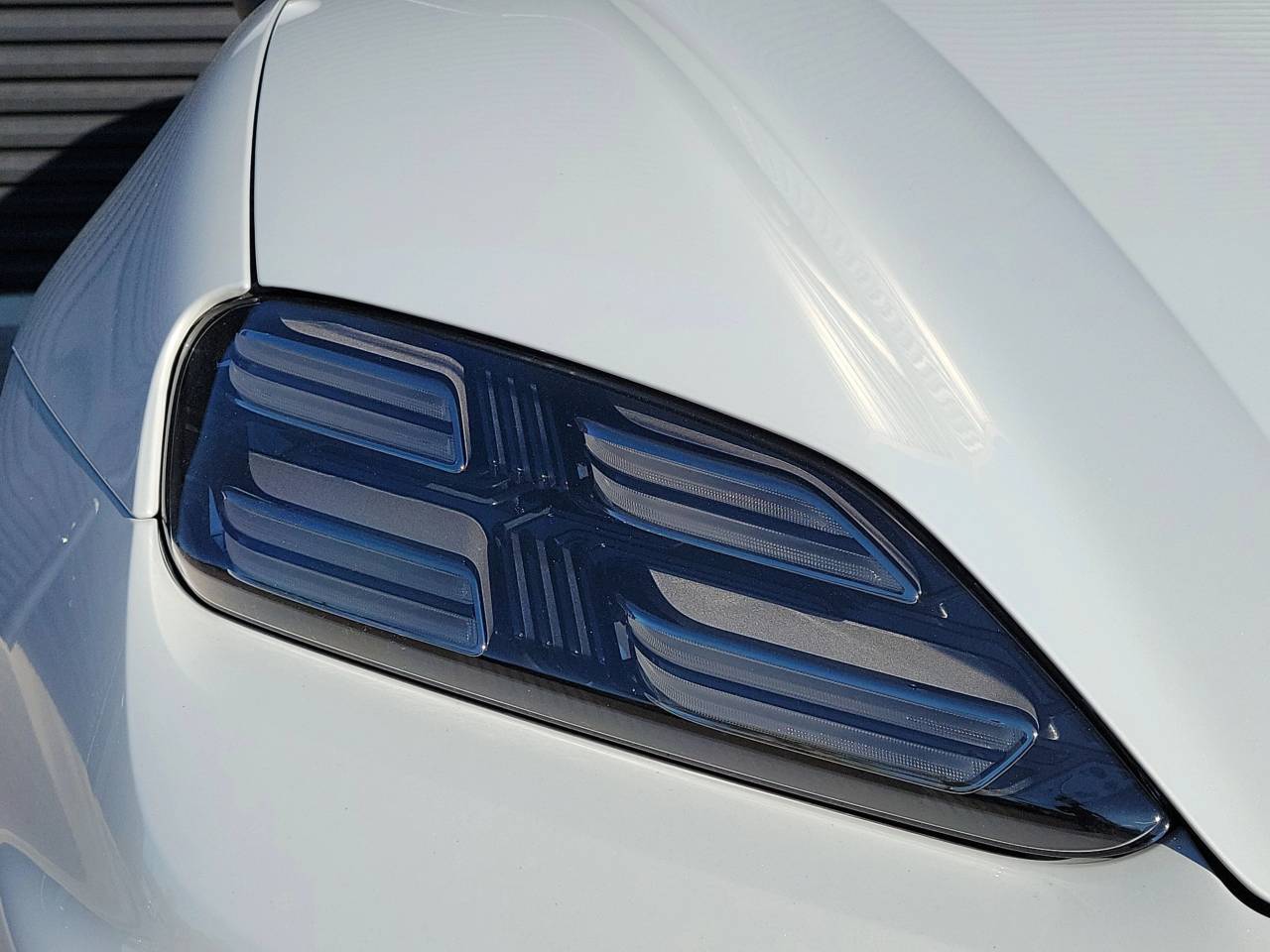 2026 Porsche Macan Electric Base