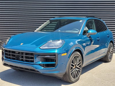 2025 Porsche Cayenne E-Hybrid Base