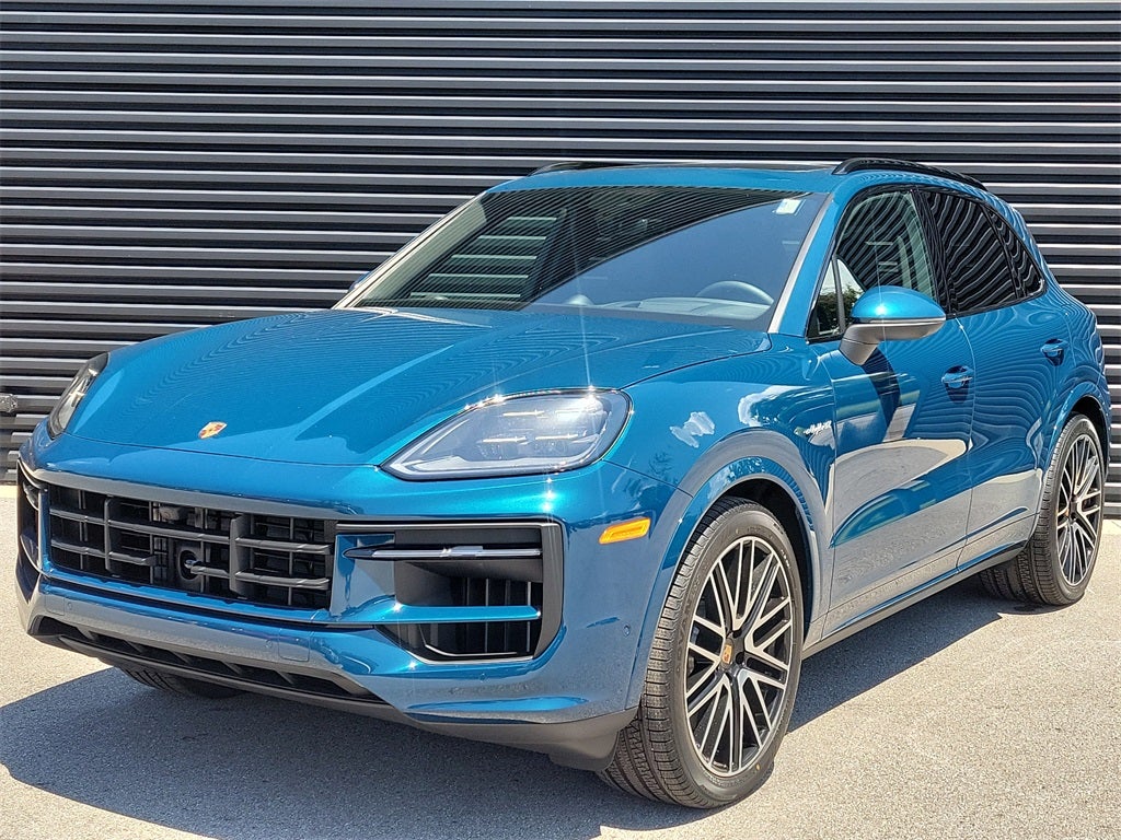 2025 Porsche Cayenne E-Hybrid Base