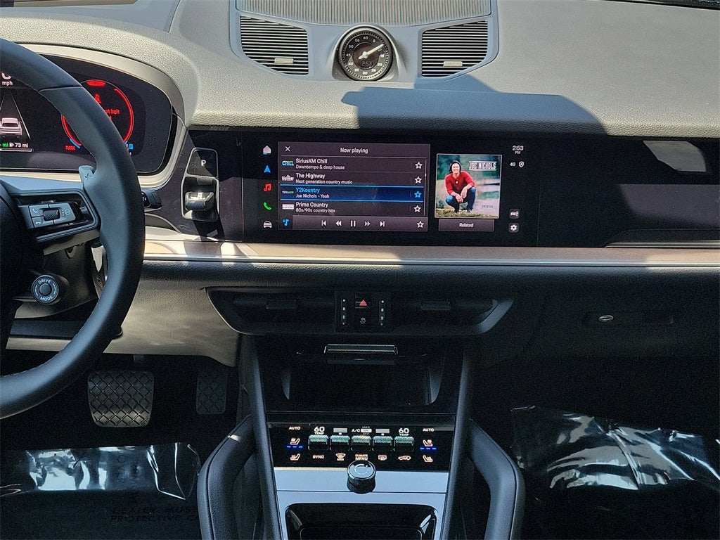 2025 Porsche Cayenne E-Hybrid Base