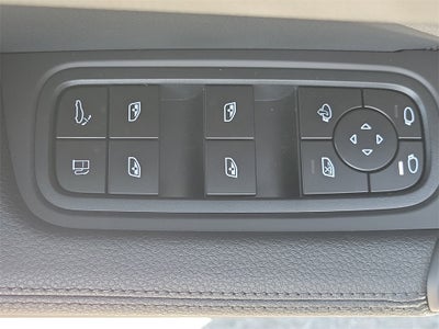 2025 Porsche Cayenne E-Hybrid Base