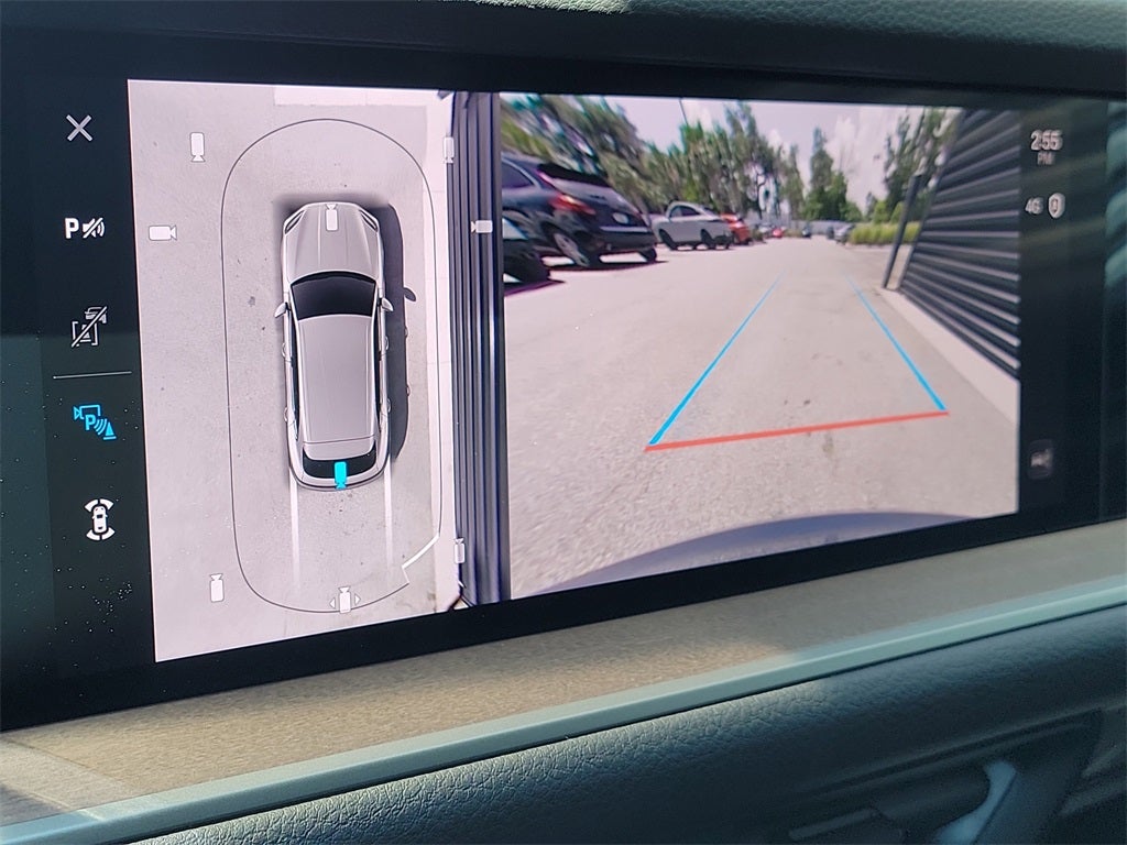 2025 Porsche Cayenne E-Hybrid Base