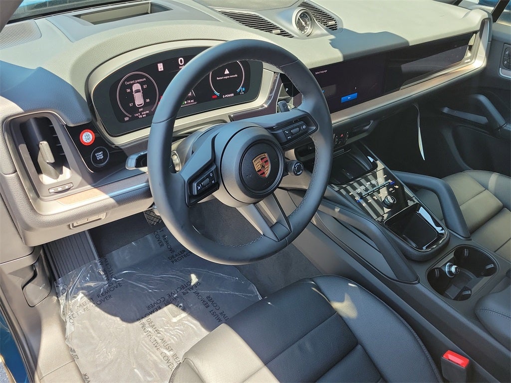 2025 Porsche Cayenne E-Hybrid Base