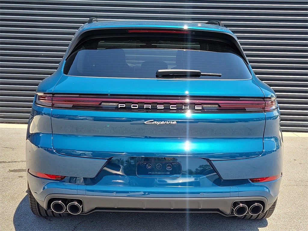 2025 Porsche Cayenne E-Hybrid Base