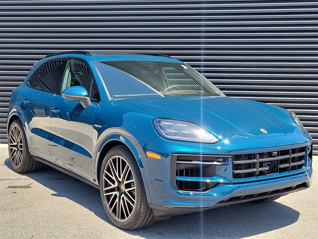 2025 Porsche Cayenne E-Hybrid Base