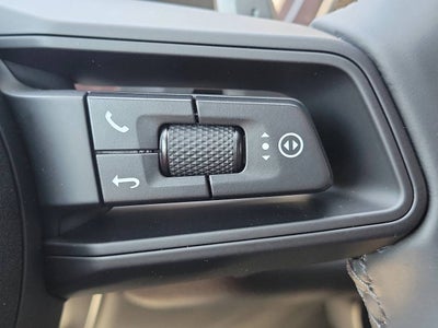 2025 Porsche Cayenne E-Hybrid Base