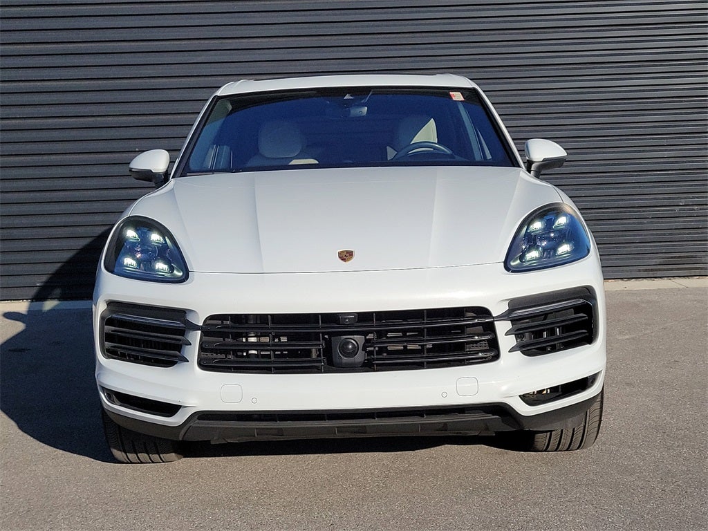 2022 Porsche Cayenne E-Hybrid Base