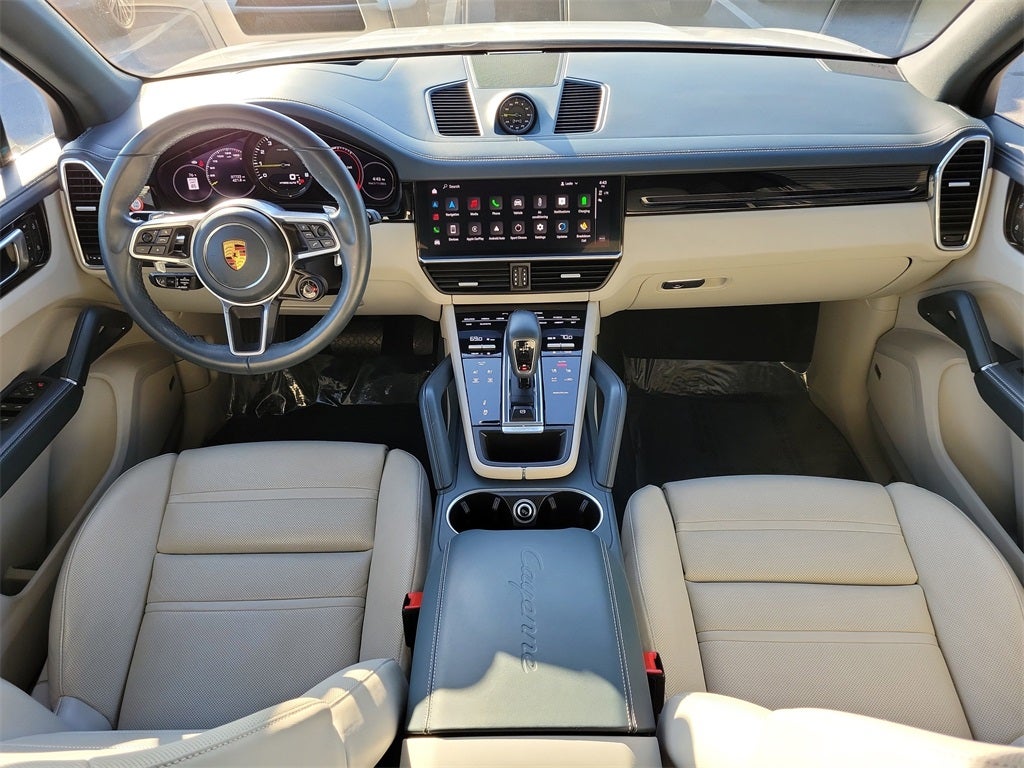 2022 Porsche Cayenne E-Hybrid Base