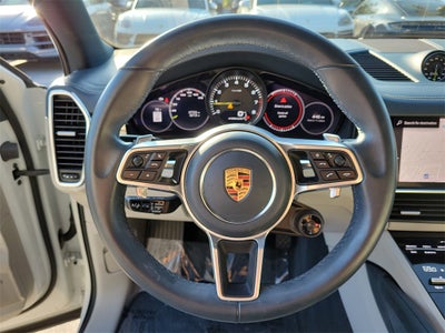 2022 Porsche Cayenne E-Hybrid Base