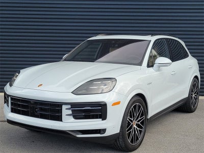 2025 Porsche Cayenne E-Hybrid Base
