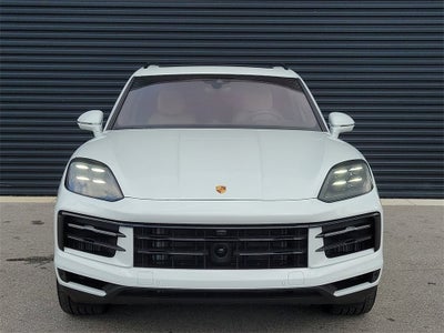 2025 Porsche Cayenne E-Hybrid Base