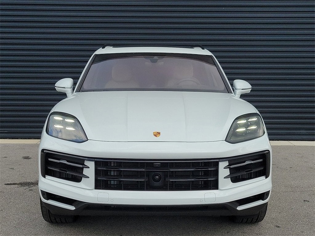 2025 Porsche Cayenne E-Hybrid Base