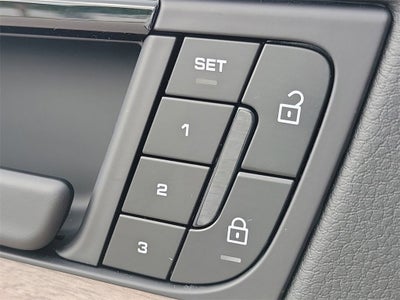 2025 Porsche Cayenne E-Hybrid Base