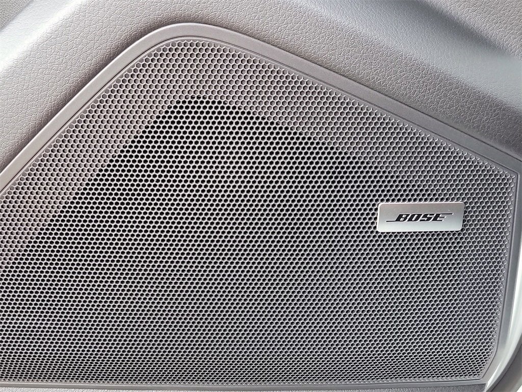 2025 Porsche Cayenne E-Hybrid Base