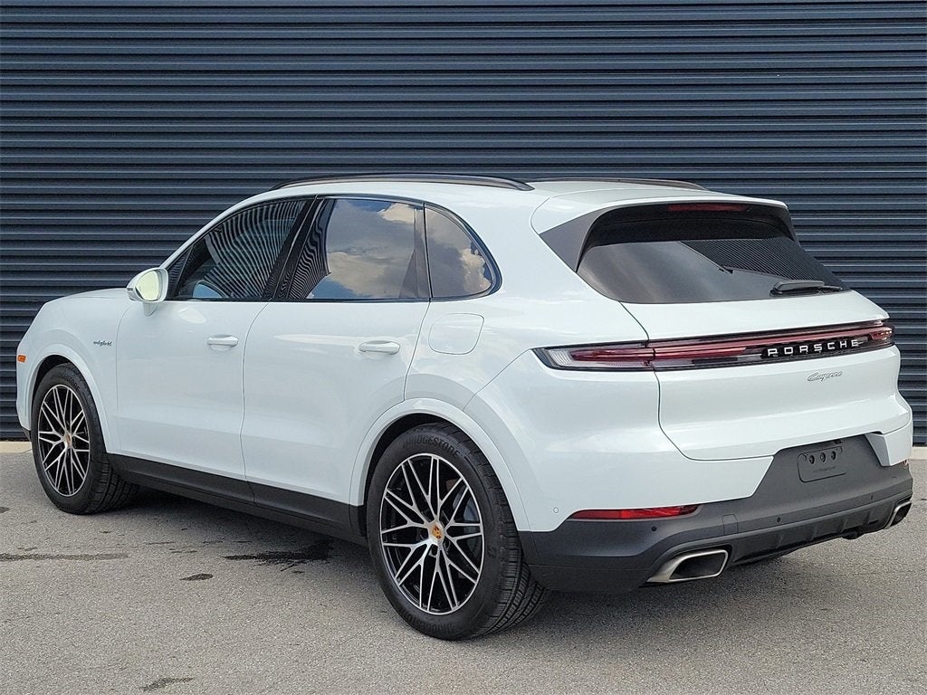 2025 Porsche Cayenne E-Hybrid Base