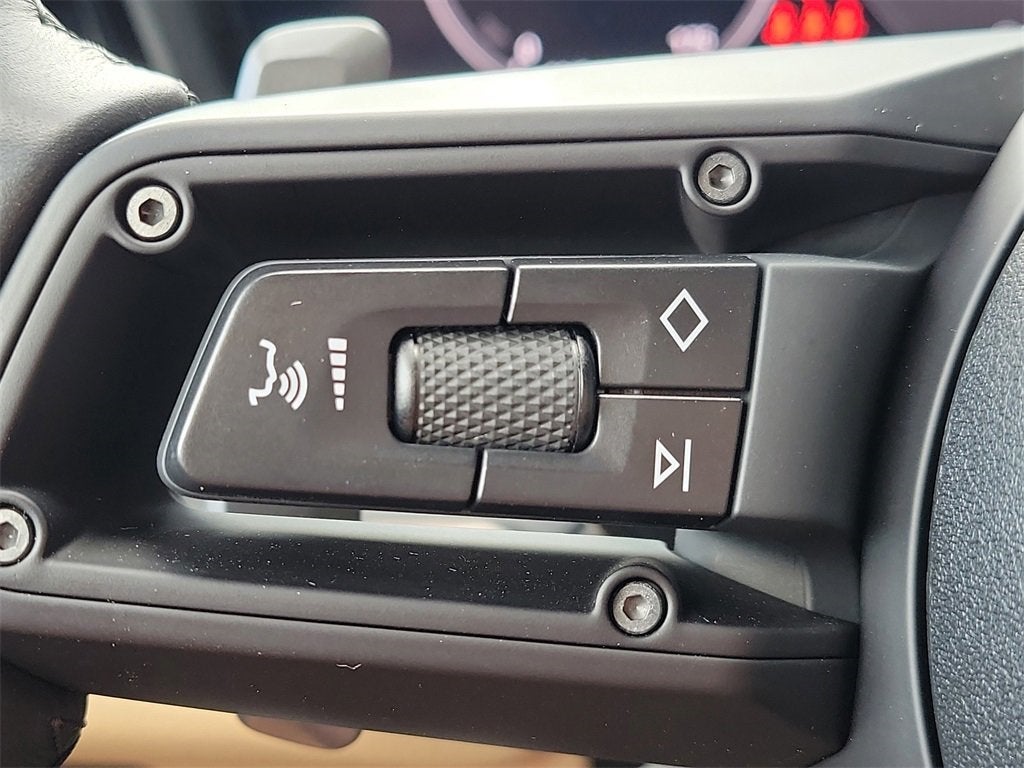 2025 Porsche Cayenne E-Hybrid Base