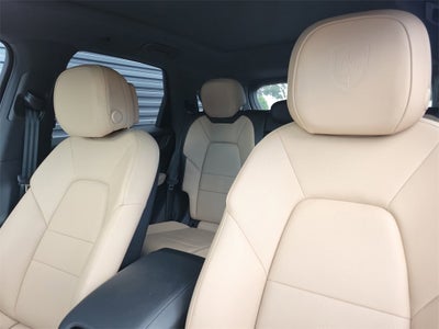 2025 Porsche Cayenne E-Hybrid Base