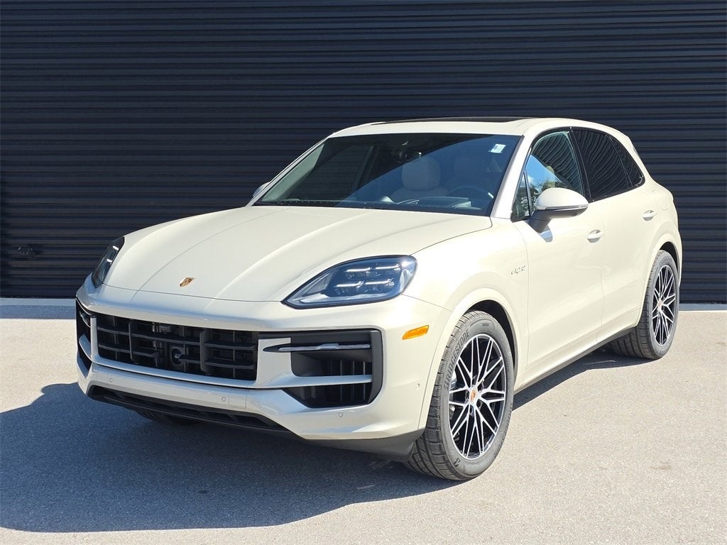2025 Porsche Cayenne E-Hybrid Base