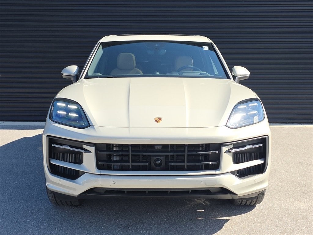 2025 Porsche Cayenne E-Hybrid Base