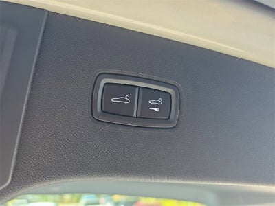 2025 Porsche Cayenne E-Hybrid Base