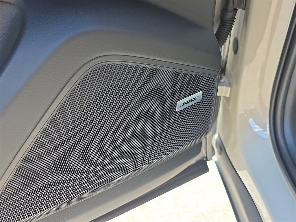 2025 Porsche Cayenne E-Hybrid Base