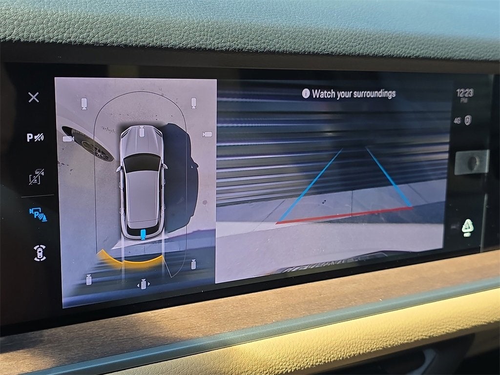 2025 Porsche Cayenne E-Hybrid Base