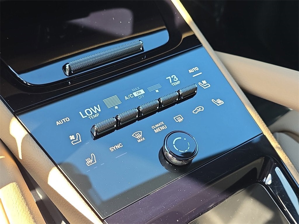 2025 Porsche Cayenne E-Hybrid Base