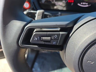 2025 Porsche Cayenne E-Hybrid Base