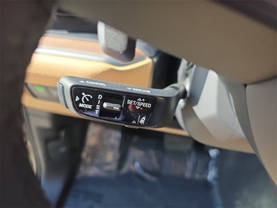 2025 Porsche Cayenne E-Hybrid Base