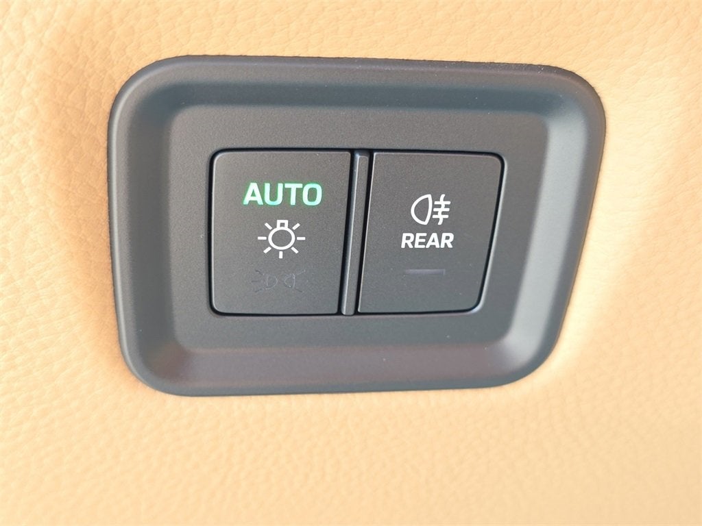 2025 Porsche Cayenne E-Hybrid Base