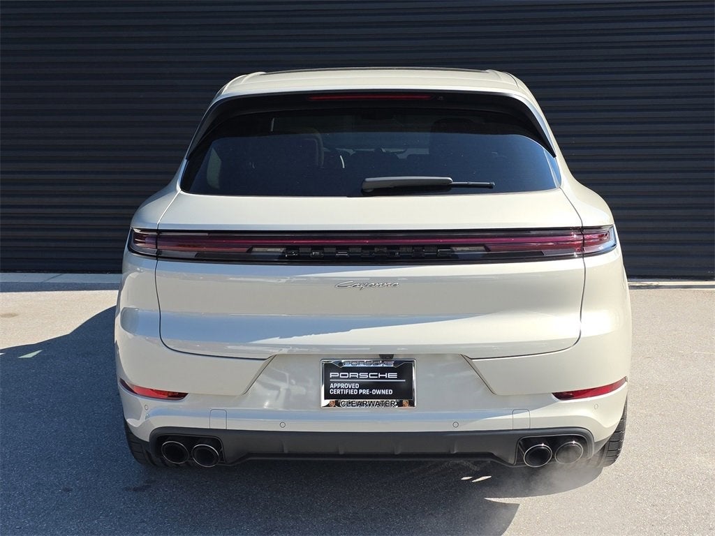 2025 Porsche Cayenne E-Hybrid Base